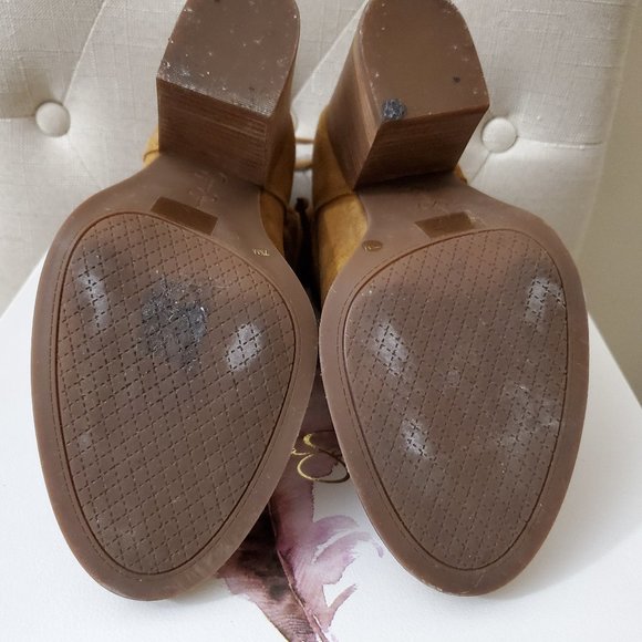 Jessica Simpson split suede ankle booties - Picture 5 of 6